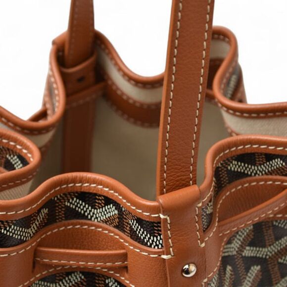 Goyard Coated Canvas Black Shoulder Bags - Picture 8 of 9